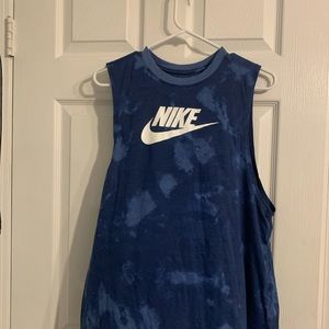 Nike sleeveless shirt